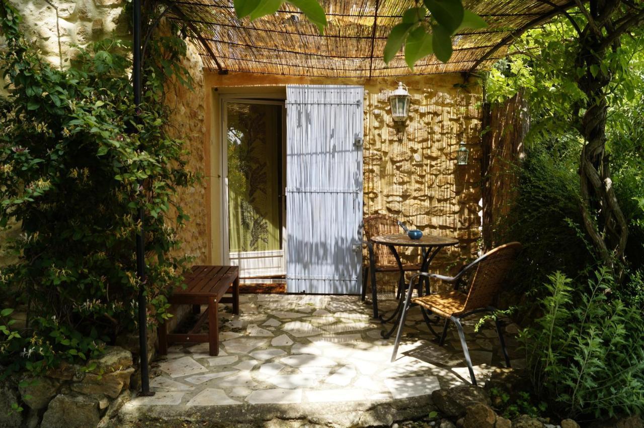 Mas Du Clos De L'Escarrat Jonquieres  Dış mekan fotoğraf